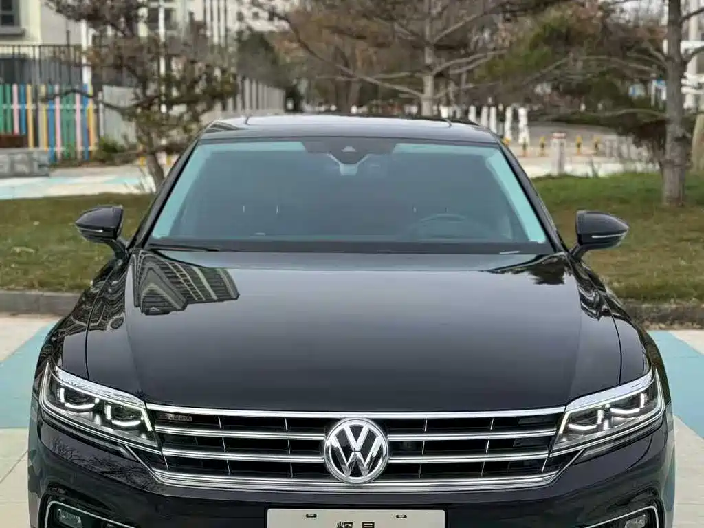 VOLKSWAGEN HUIANG