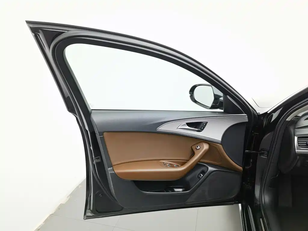 Audi A6L — миниатюра 8