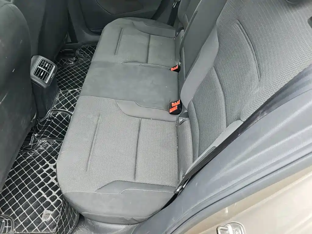 Volkswagen Golf — миниатюра 17