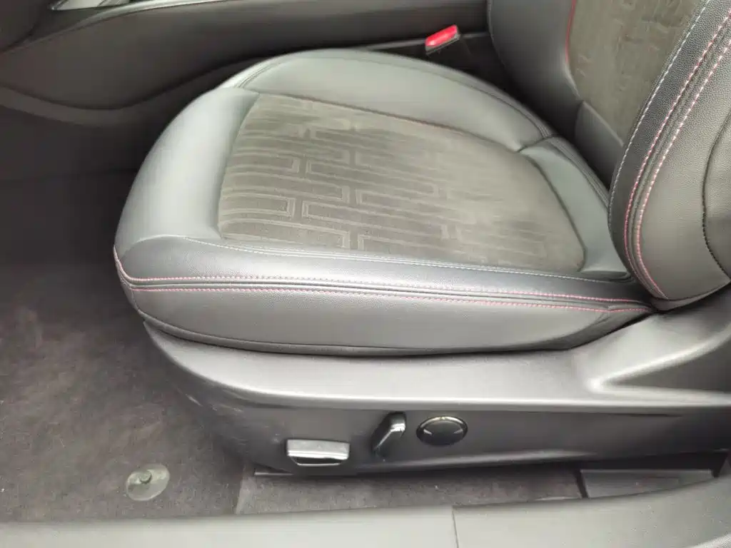Ford Mondeo — миниатюра 20