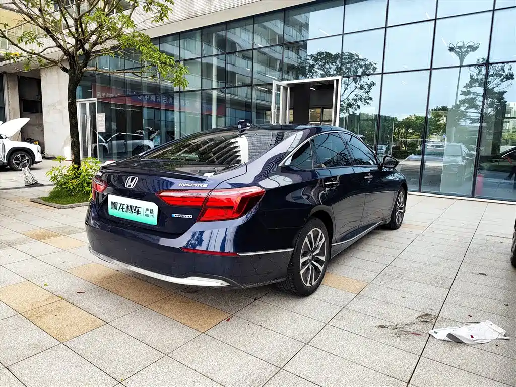 Honda Inspire — миниатюра 9