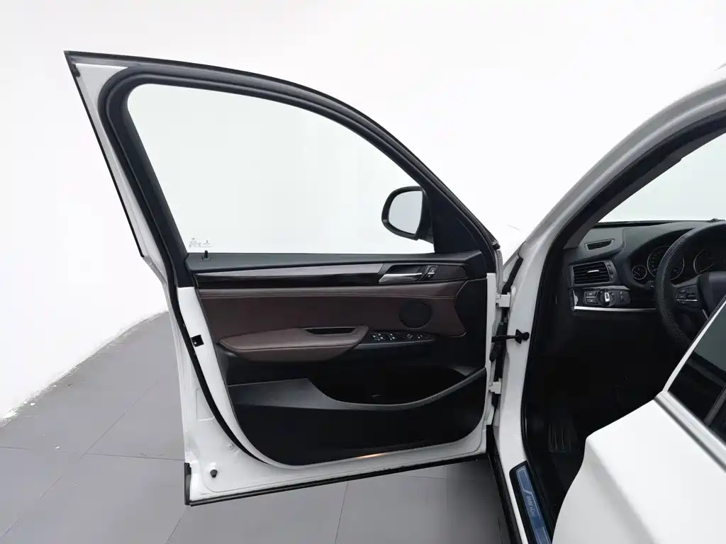 BMW X3 (Import) — миниатюра 8