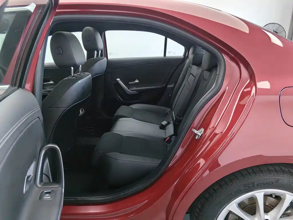 Mercedes-Benz A-Class — миниатюра 15