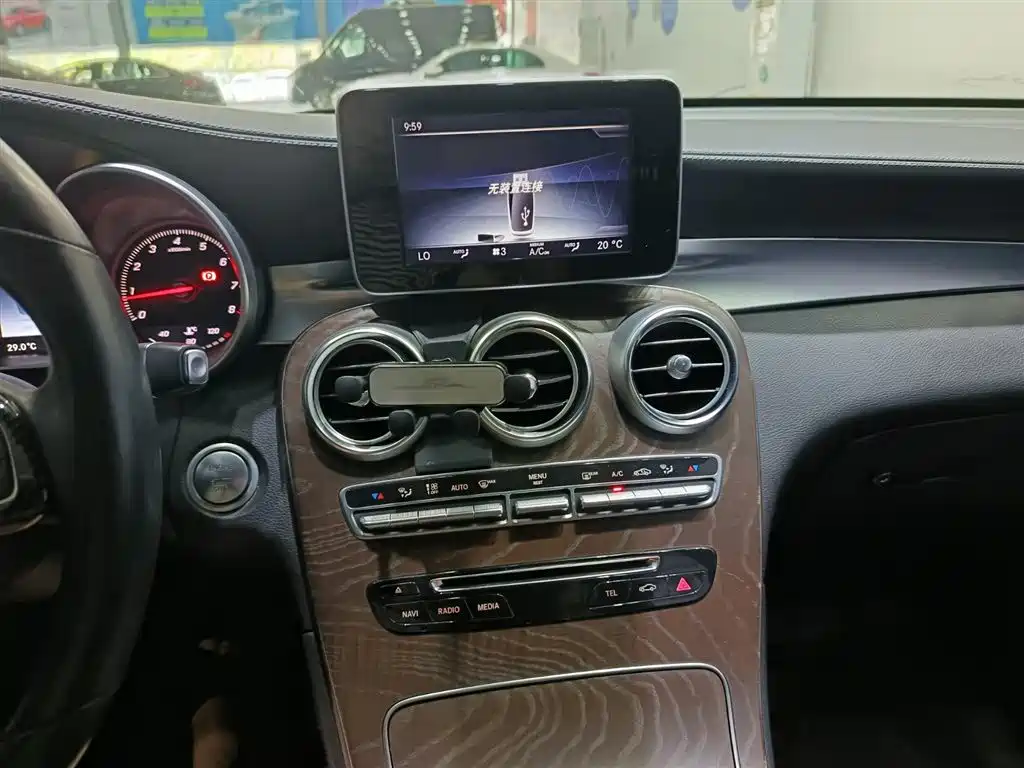 Mercedes-Benz GLC — миниатюра 3