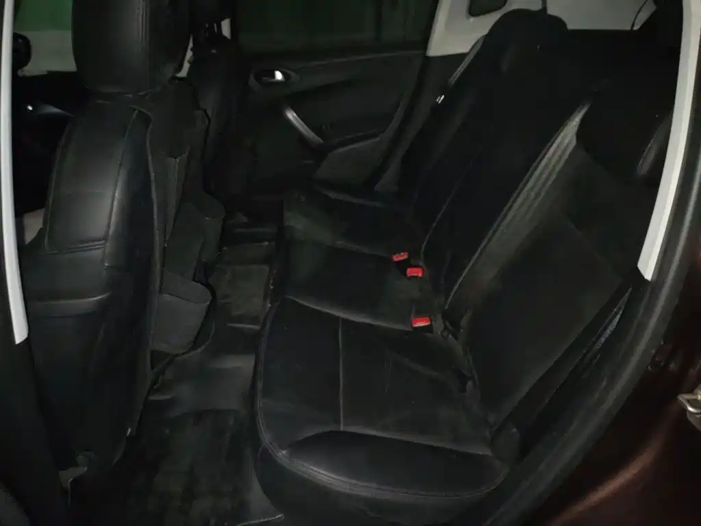Peugeot 2008 — миниатюра 13