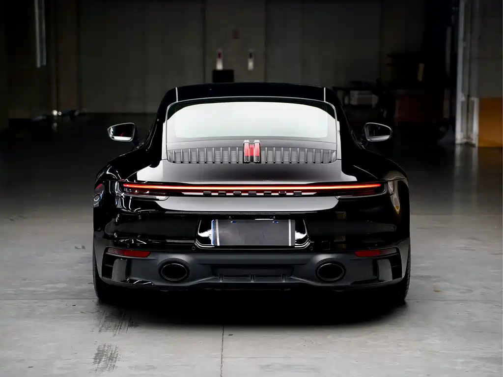 Porsche 911 2023 Carrera 3.0T