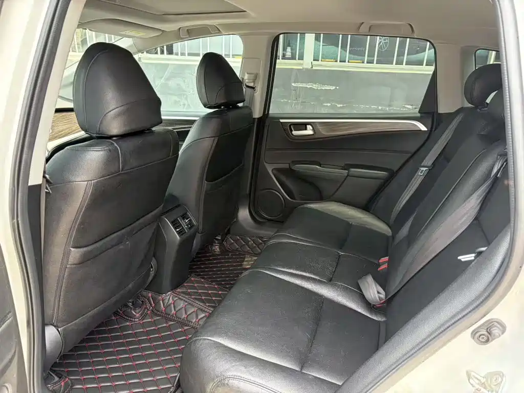 Honda Jade — миниатюра 8