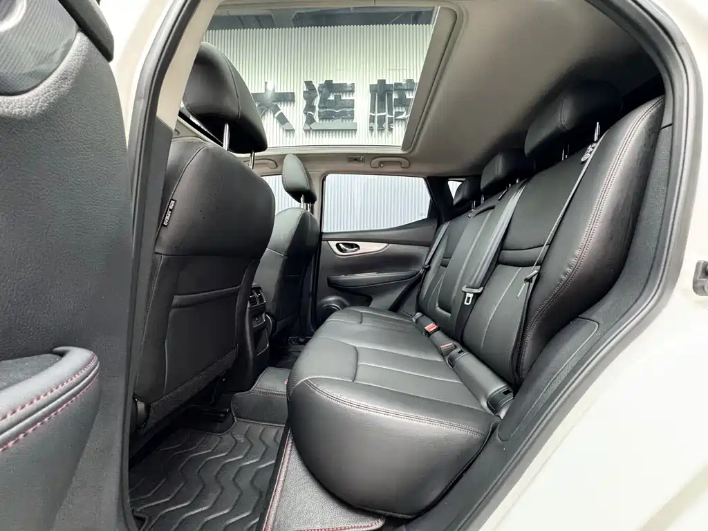 Nissan Qashqai — миниатюра 10
