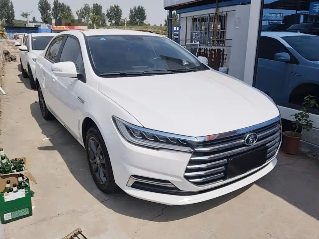 BYD Qin — миниатюра 4