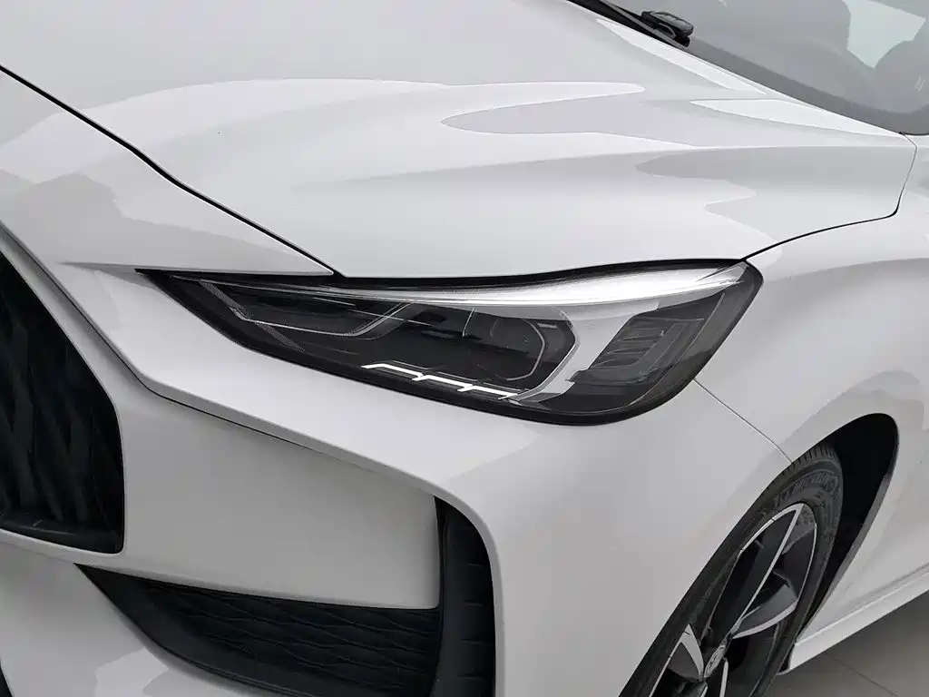 MG MG5 — миниатюра 7