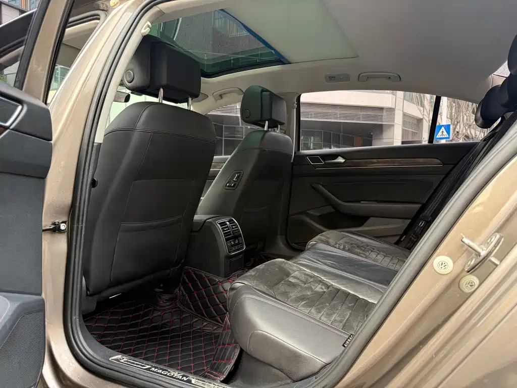 Volkswagen Magotan 2017 330TSI DSG Luxury