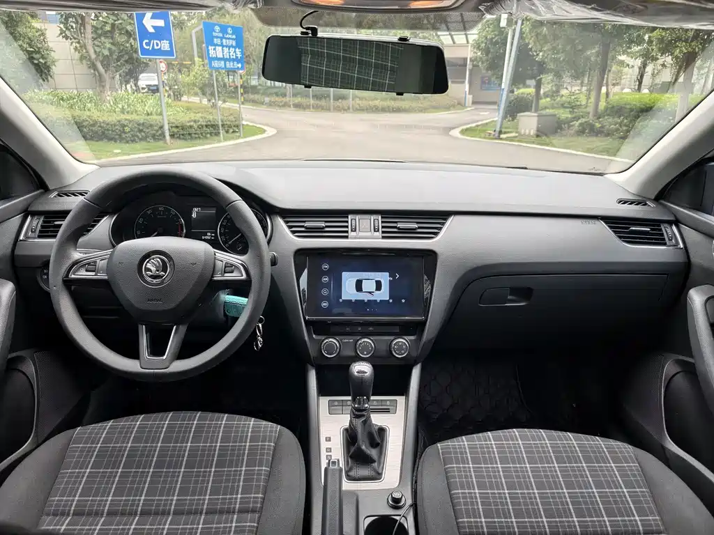 Skoda Octavia — миниатюра 14