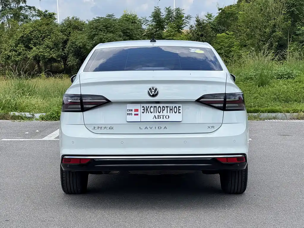 Volkswagen Lavida — миниатюра 6
