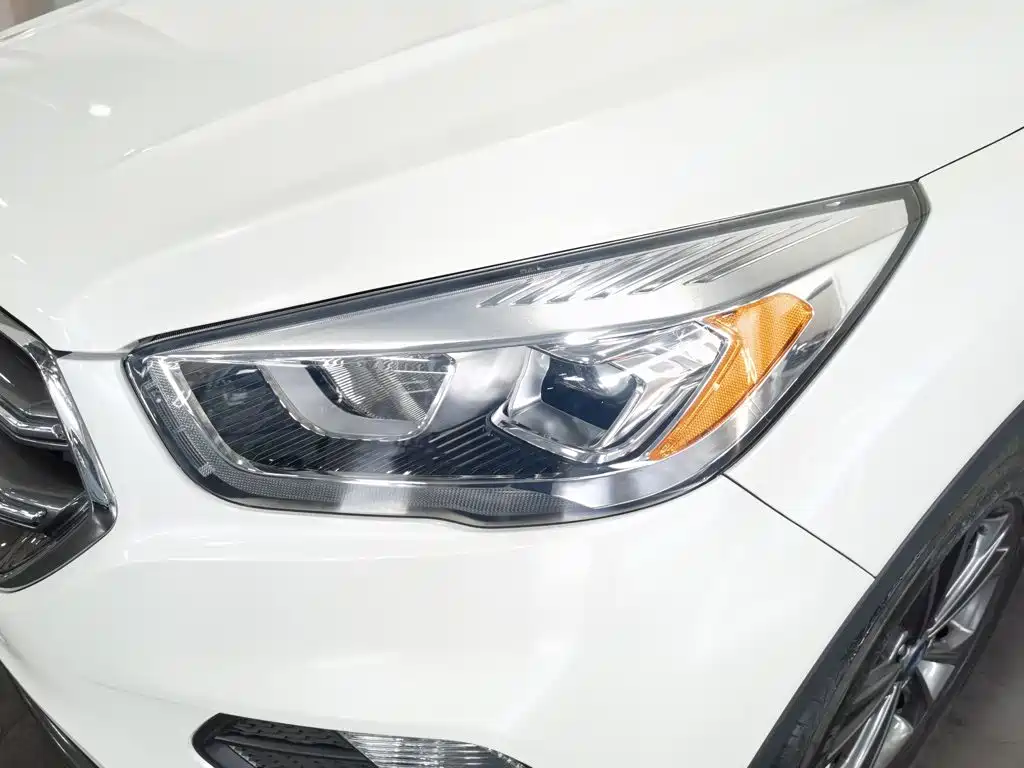 Ford Kuga — миниатюра 7