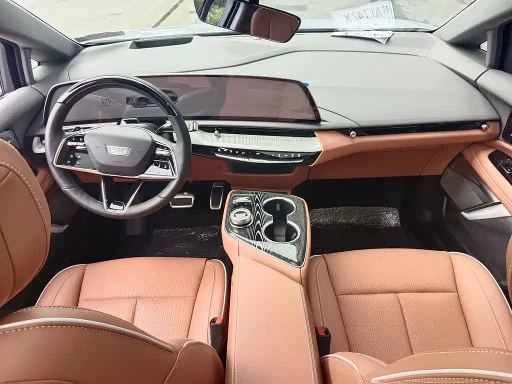 Cadillac IQ — миниатюра 11