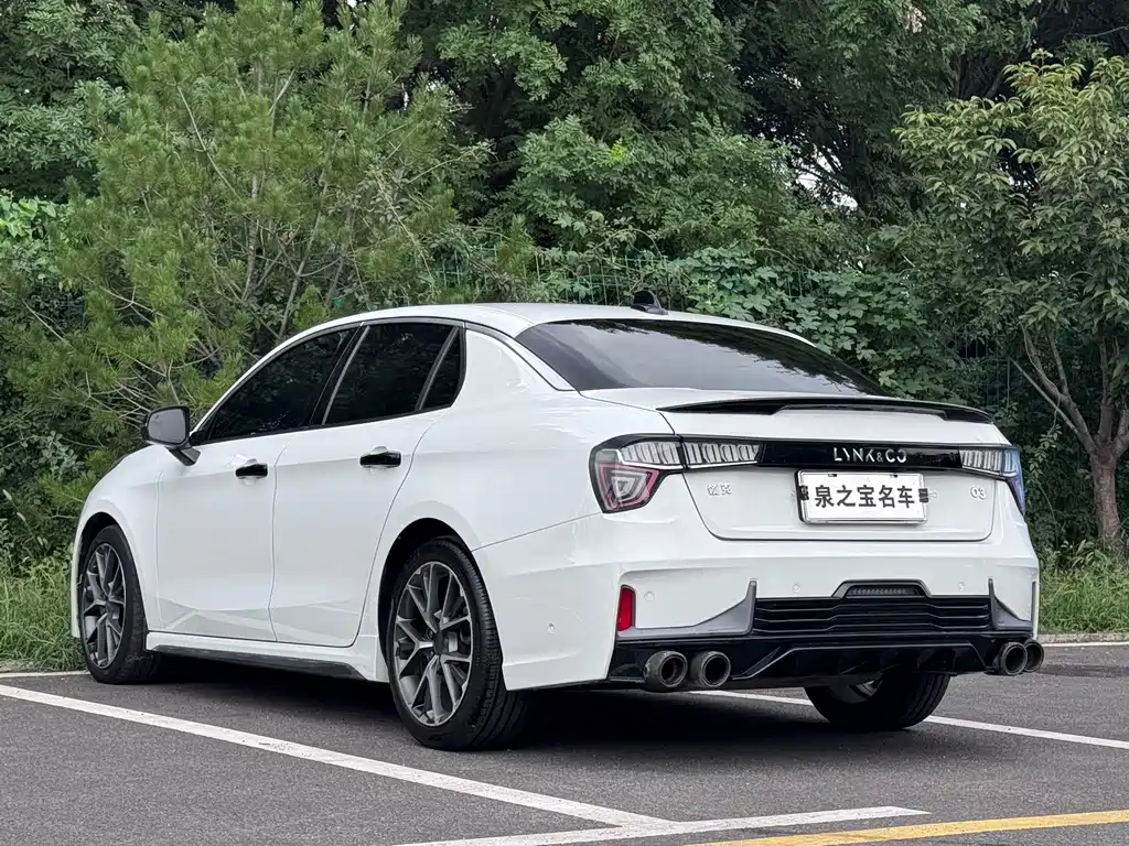Lynk & Co 03 — миниатюра 5