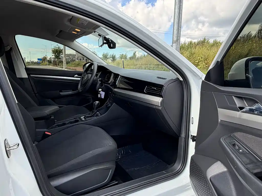 Volkswagen Bora — миниатюра 12