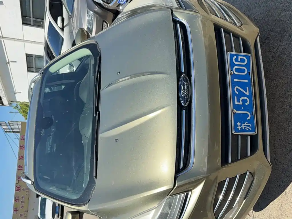 Ford Kuga — миниатюра 22