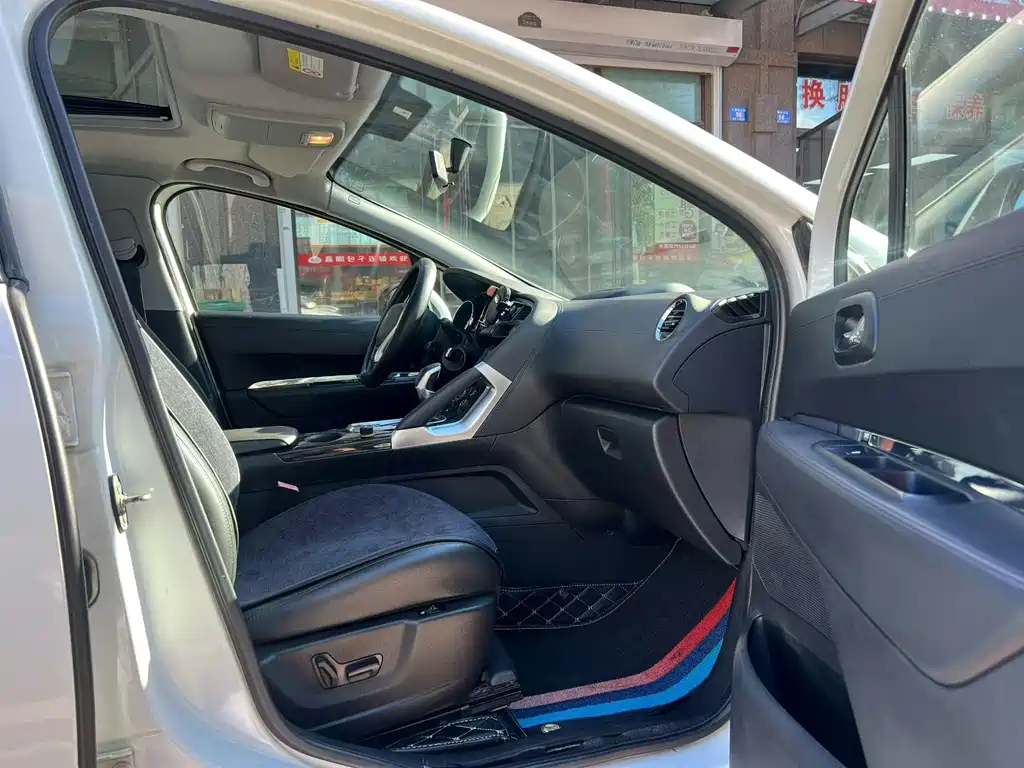 Peugeot 3008 — миниатюра 8