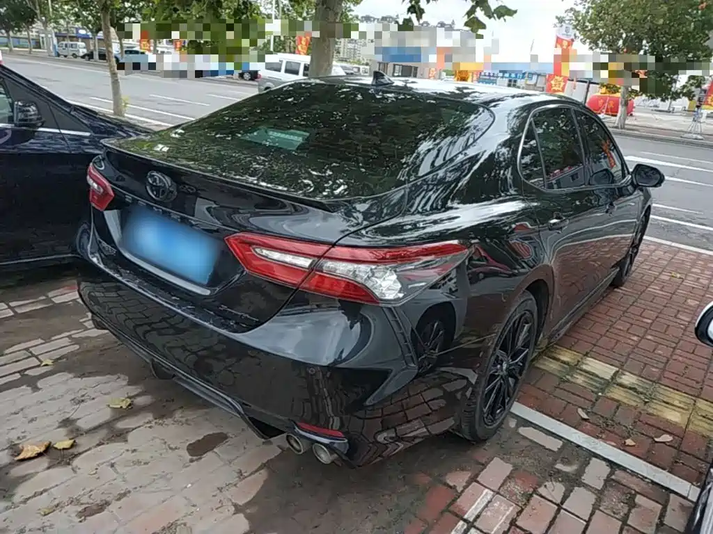 Toyota Camry — миниатюра 7