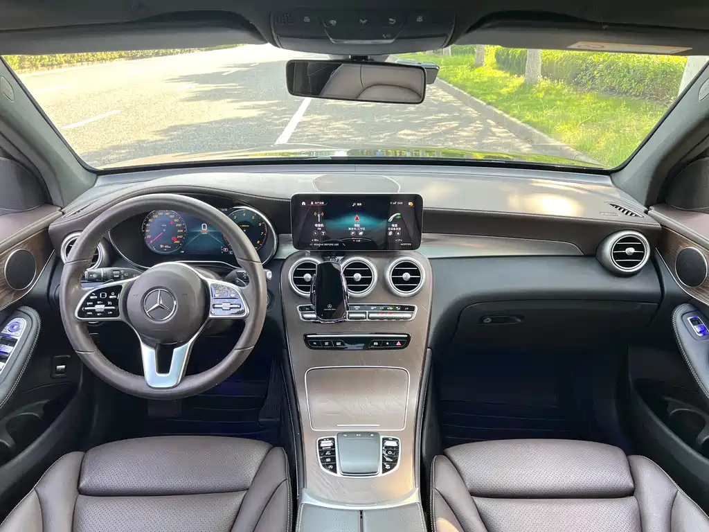 Mercedes-Benz GLC — миниатюра 11