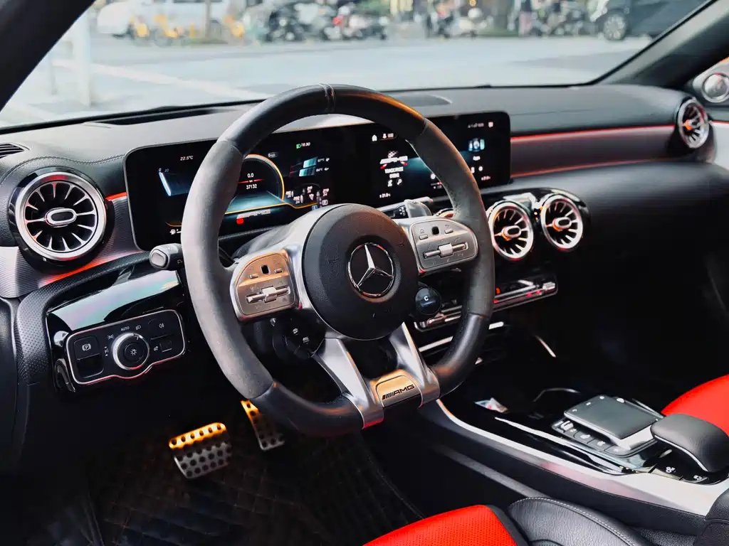 MERCEDES-BENZ A CLASS AMG