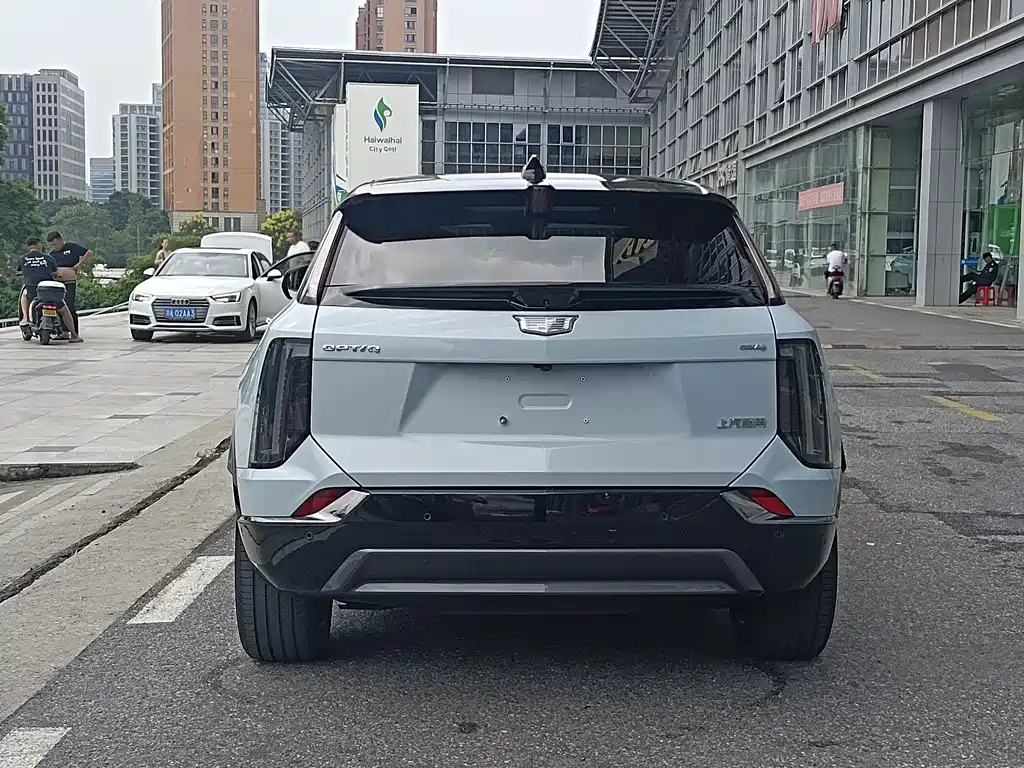 Cadillac IQ — миниатюра 7