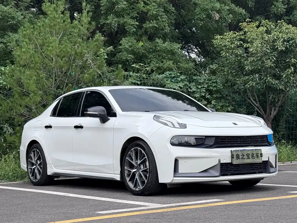 Lynk & Co 03 — миниатюра 3