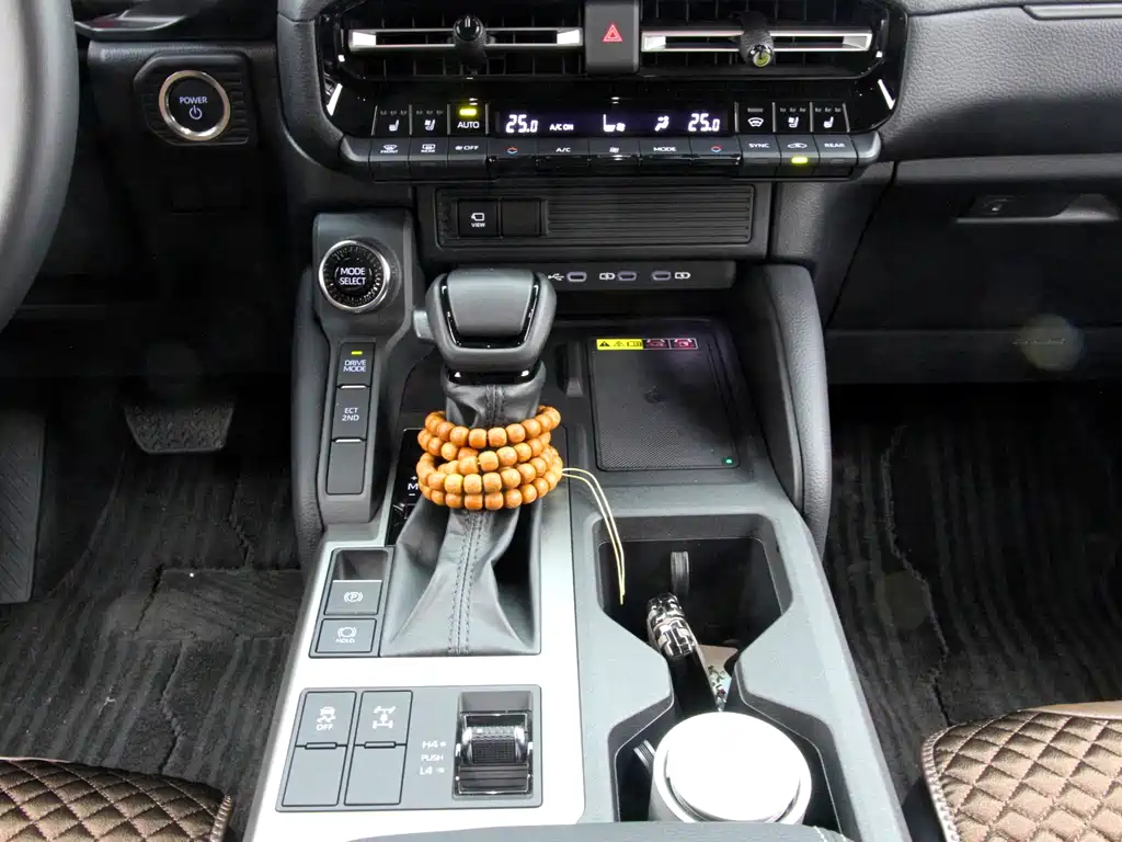 Toyota Prado — миниатюра 17