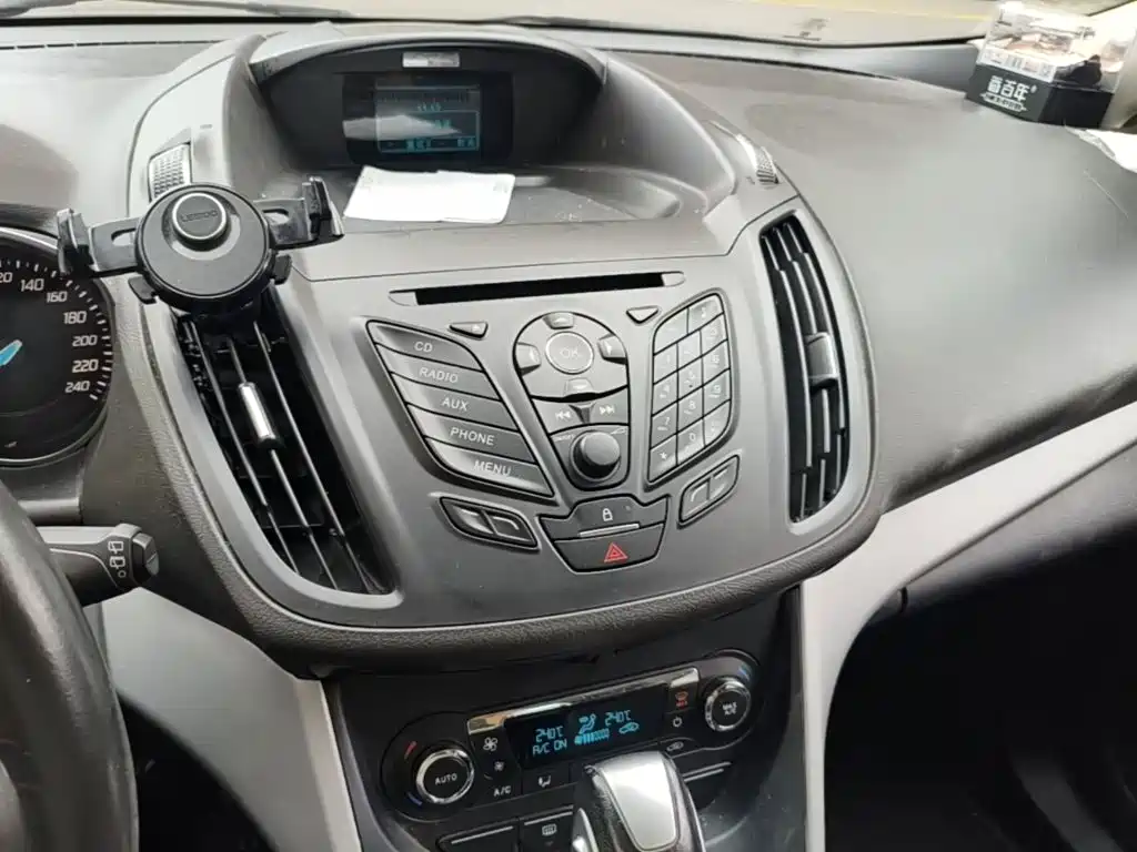 Ford Kuga — миниатюра 6