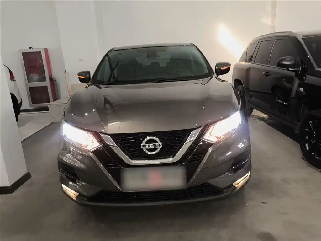 Nissan Qashqai 2021 2.0L CVT Smart