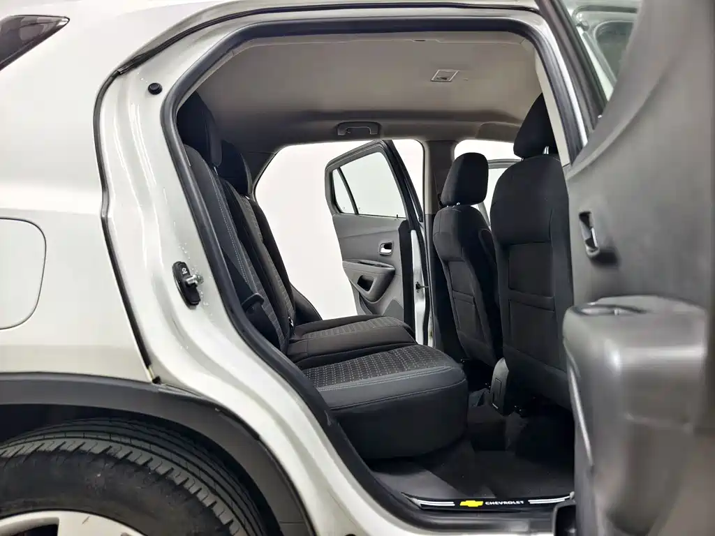 Chevrolet Trax — миниатюра 15