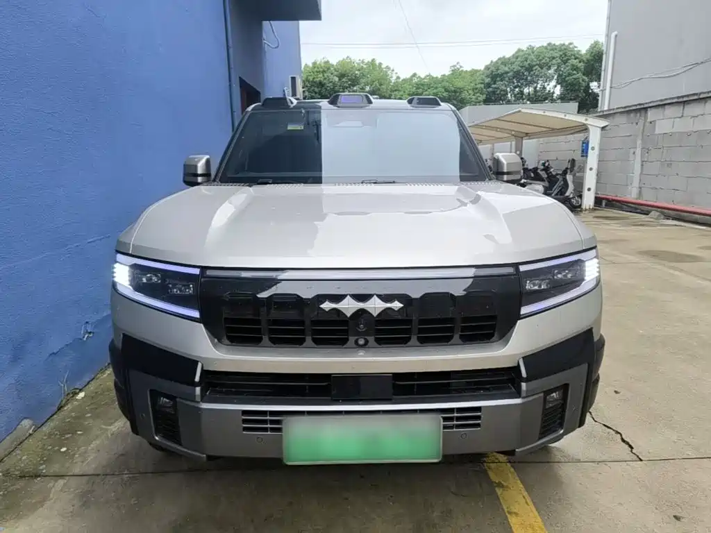 Fangchengbao Leopard 8 8 2025 Flagship 7 мест