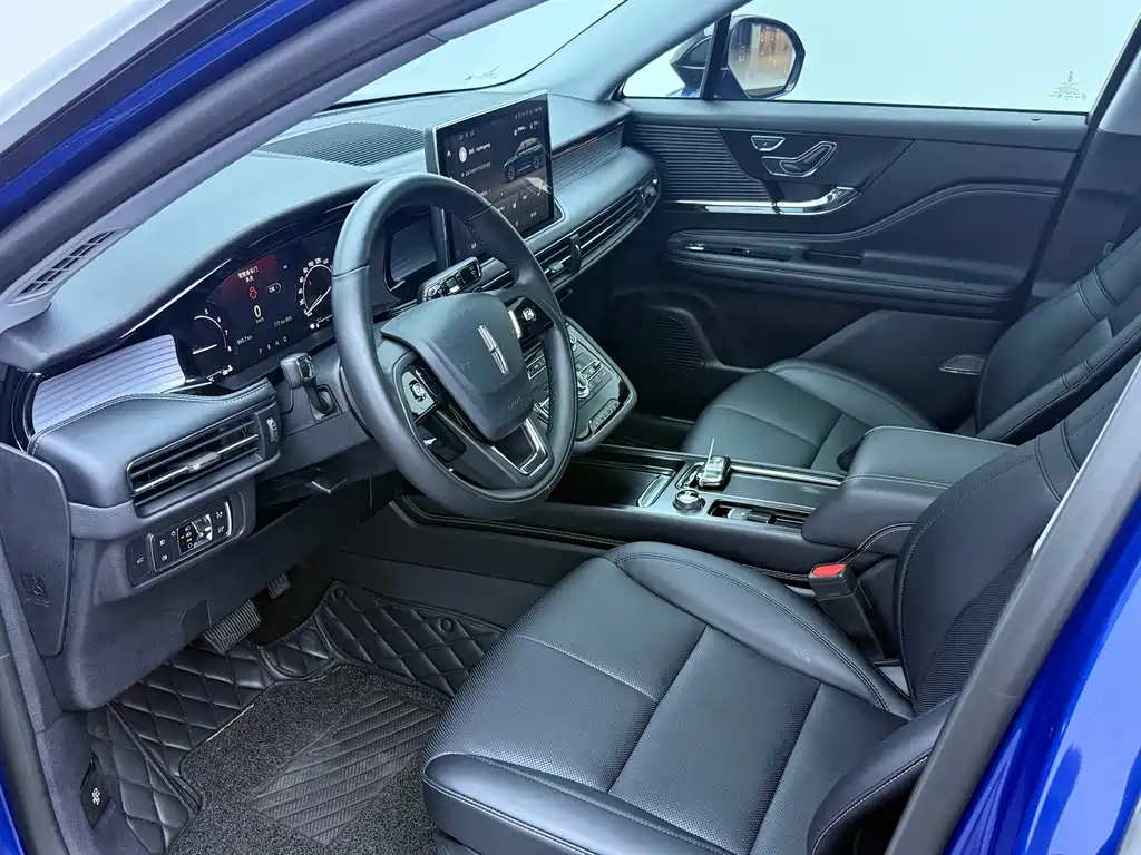 Lincoln Corsair — миниатюра 10