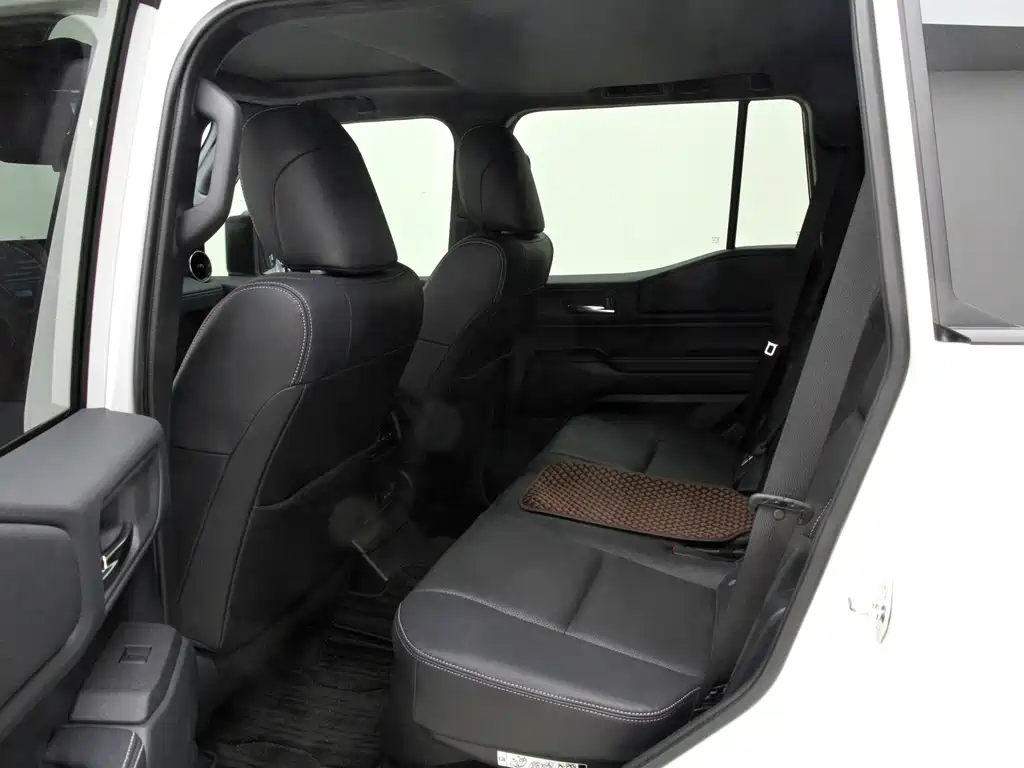 Toyota Prado — миниатюра 6