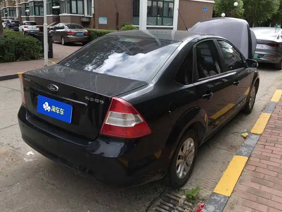 Ford Focus — миниатюра 3