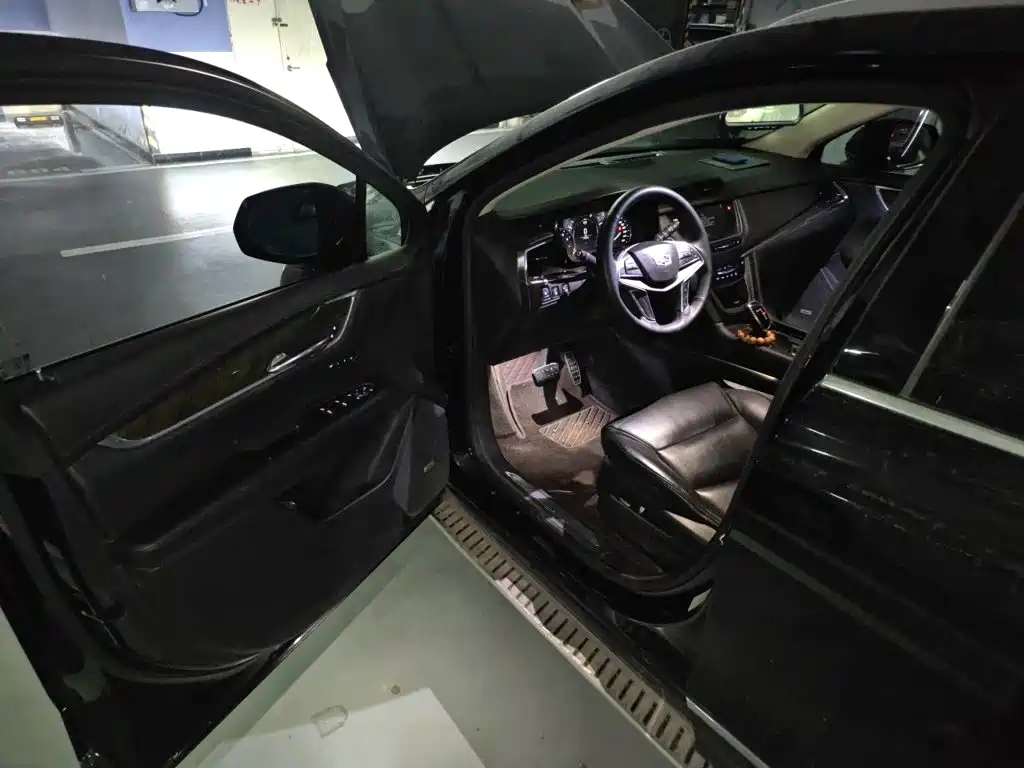 Cadillac XT5 — миниатюра 12