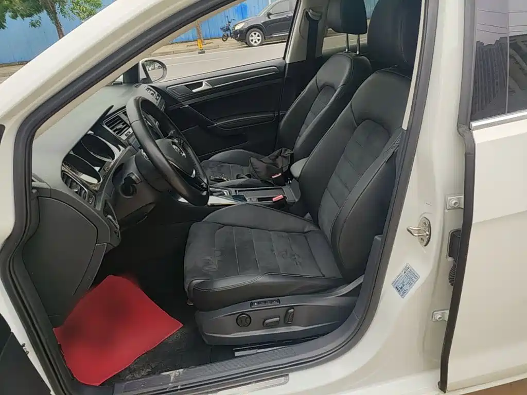 Volkswagen Golf — миниатюра 15