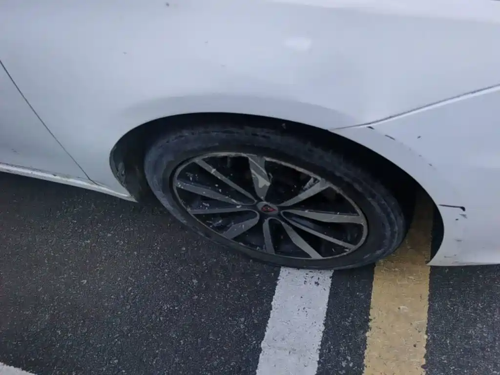 Roewe i6 Classic — миниатюра 12