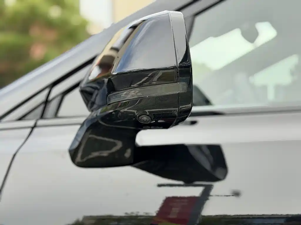 Cadillac XT5 — миниатюра 7