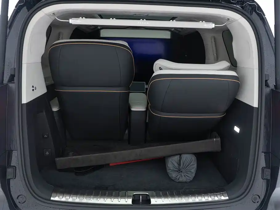 ZEEKR EXTREME KRYPTON 009