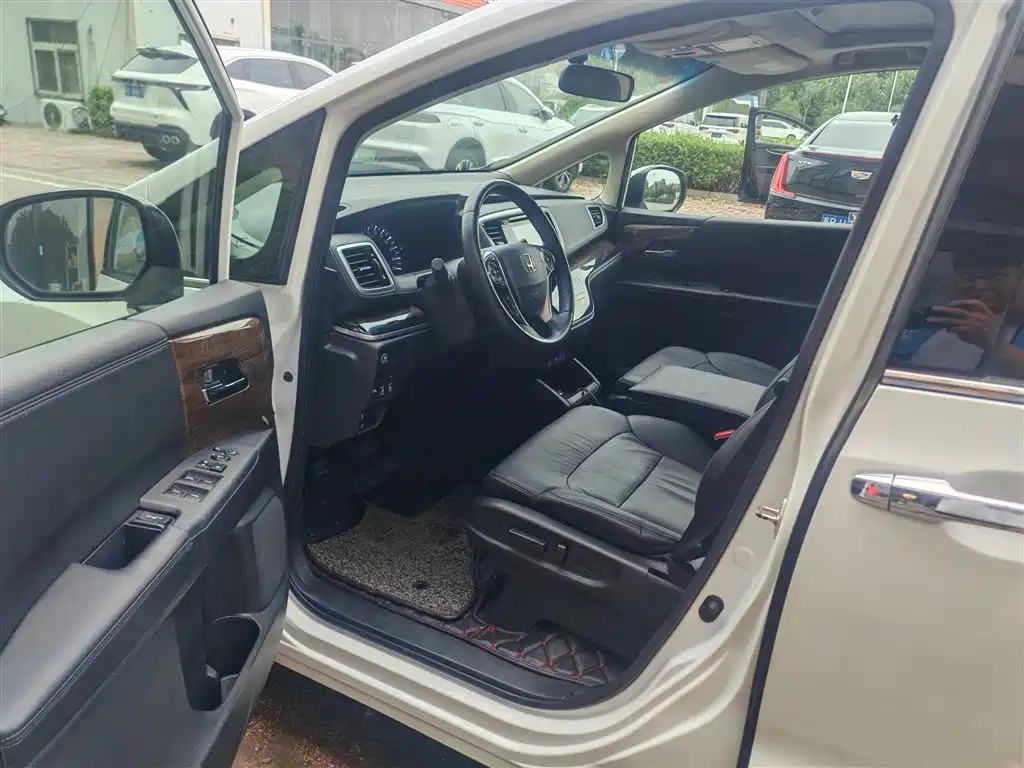 Honda Odyssey — миниатюра 7