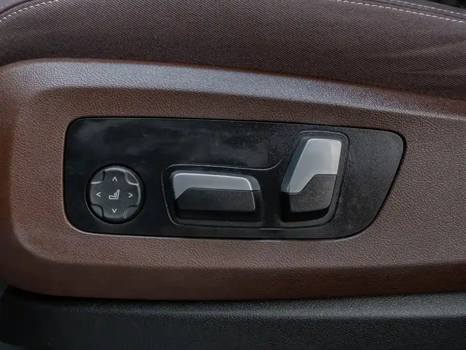 BMW X5 — миниатюра 28