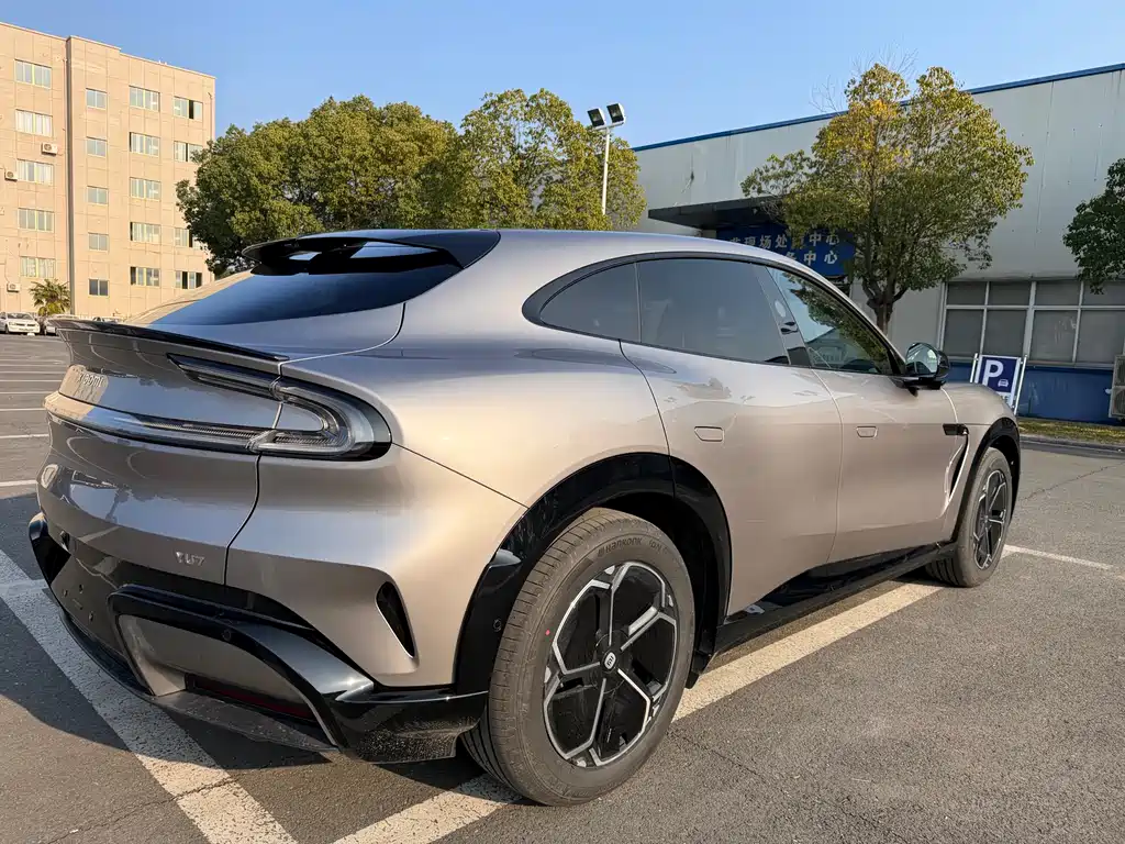 XIAOMI CAR XIAOMI YU7