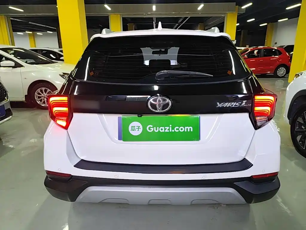 Toyota Yaris L — миниатюра 6