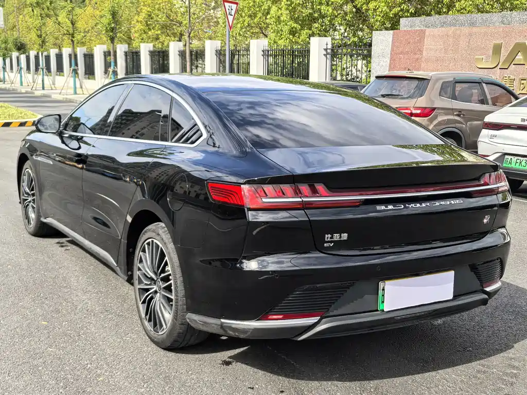 BYD Han — миниатюра 11