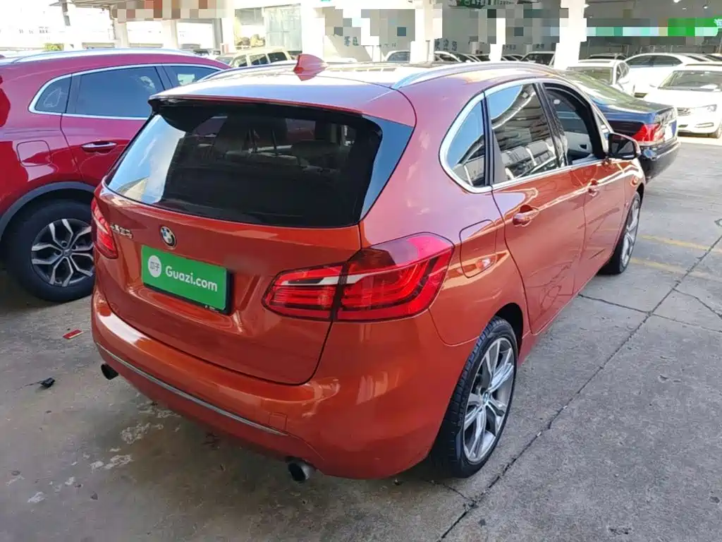 BMW 2 Series Active Tourer — миниатюра 7