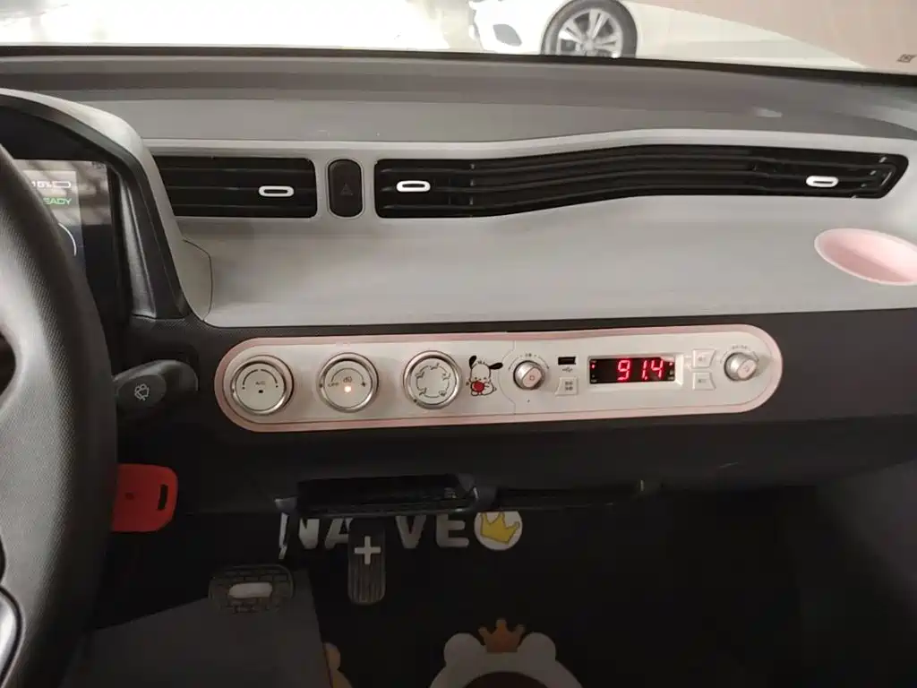 Wuling MINIEV — миниатюра 13