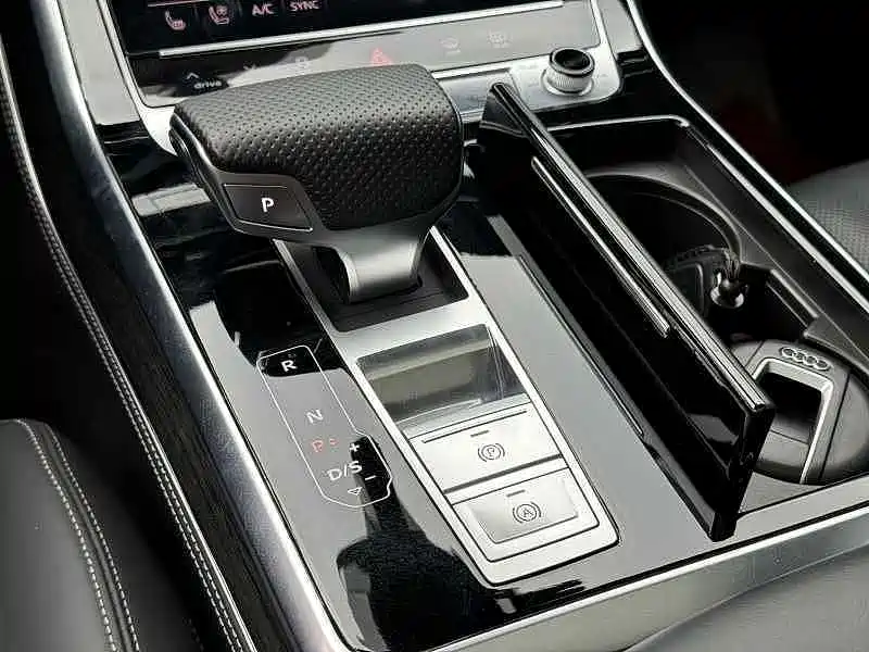 Audi Q8 — миниатюра 7