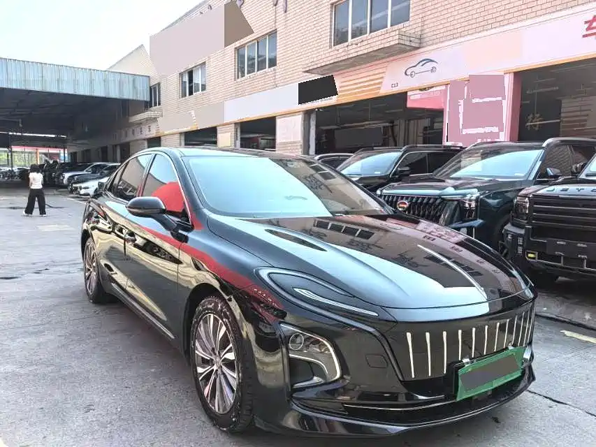 Hongqi Hongqi E-QM5 — миниатюра 3